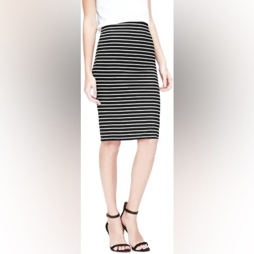 Loft Striped Black and White Women's Stretch Pencil Skirt